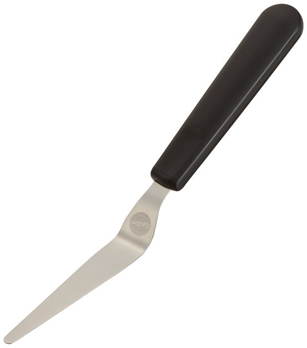 Wilton 409-7714 Tapered Icing Spatula, 9-Inch, Black