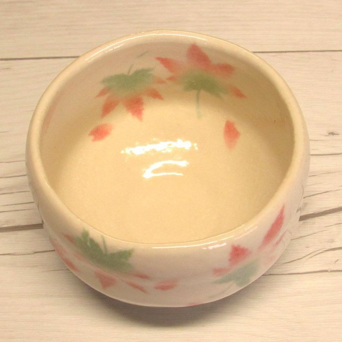 Matcha bowl Chawan Japanese Minoyaki Small size for Daily use (blue flower)