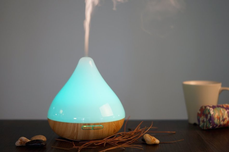 300ml Ultrasonic Cool Mist Humidifier ,Essential Oil Aromatherapy Diffuser with 7 Colors LED and Waterless Auto... N38
