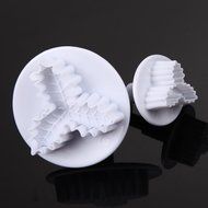 Whitelotous Christmas Theme Cookie Cutters - Plastic Fondant Cake Sugarcraft Cutter Decorating Baking Mold Plunger... N5