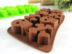 Always Your Chef 8 Cavities Skull Bone Shaped Silicone Candy Making Molds Chocolate Ice Cube Trays DIY Molds,Green