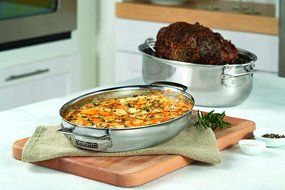 Viking Culinary 3-Ply Stainless Steel Oval Roaster with Metal Induction Lid and Rack, 9 Quart