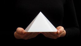 Debuyer Pyramid Mold - 4 cm