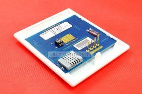 Q-BAIHE Wall-Mounted Temperature &amp; Humidity Transducer Sensor Output Signal Optionable(no led 0-10V) N8