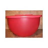 Tupperware 32 Cup Pink Impressions Bowl