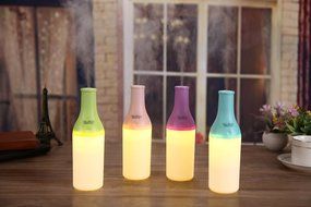 Xenics Essential Oil Diffuser Humidifier, 180ml USB Mini Cool Mist Humidifier Warm Light Nightlights,4 Hours Continous... N11
