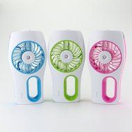 Rechargeable Handheld USB Mini Humidifier Fan Quiet for Baby (Green) N5