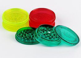 3-Part Acrylic Grinder with Magnet Solid Colored Cover (Green) N4
