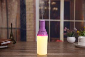 Xenics Essential Oil Diffuser Humidifier, 180ml USB Mini Cool Mist Humidifier Warm Light Nightlights,4 Hours Continous... N15