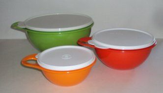 Tupperware Set of 3 Thatsa Bowls Mixing Bowl Set Red Green Orange