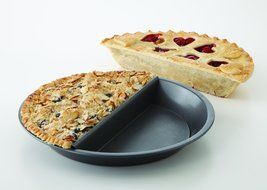 Chicago Metallic Non-Stick 9-Inch Split Decision Pie Pan