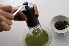 KYOCERA Ceramic Tea Mill CM-45GT [Ingestion Catechin and Vitamin of Green Tea Whole!] Only for green Tea