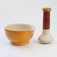 American Masala Mortar and Pestle, 1-Pint, Saffron