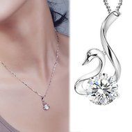 Elegant Swan Silver plated Crystal Clavicle Pendant Necklace Jewelry Accessories