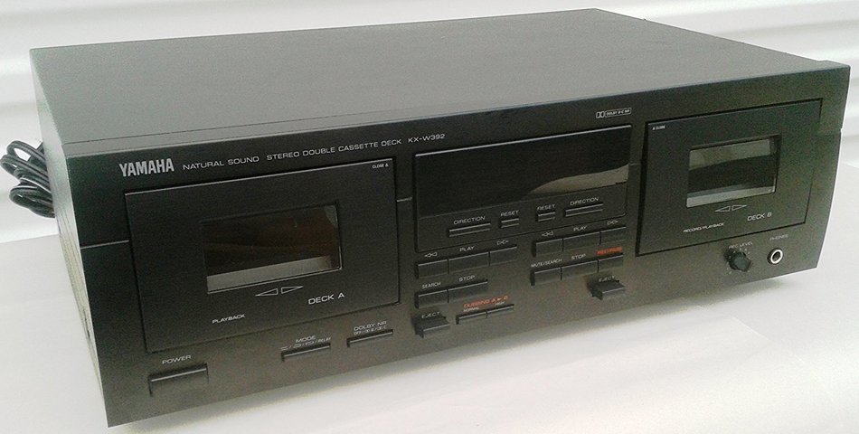 Yamaha KX-W392 Recordable Auto Reverse Dual Cassette Tape Deck with Complete with AV Cables and Online Instruction...