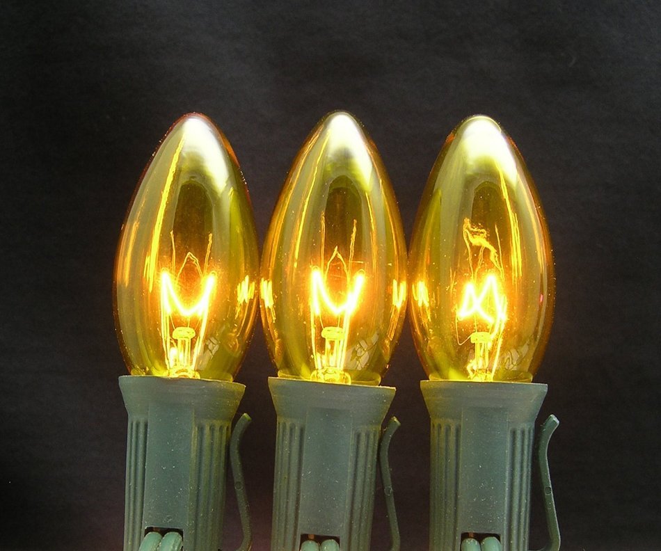 7 Watt C9 Transparent Outdoor Patio Party Christmas Novelty Replacement Bulbs, 25 Pack (Green) N6