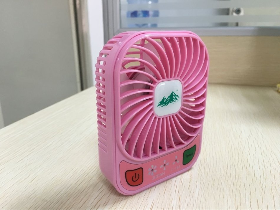 LYWOO Portable Battery Operated Rechargeable Desktop USB Fan with LED Light,Pink