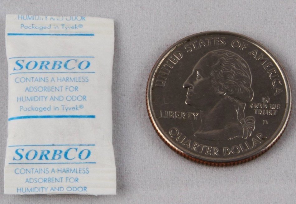 Industry Standard Half Gram Silica Gel Tyvek Desiccant Packets and Dehumidifiers, Made in USA