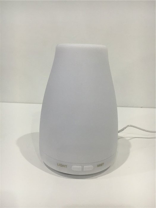 Kekilo Portable Essential Oil Diffuser Ultrasonic Mini Cool Mist Humidifier 100ML Water Tank with changeable LED... N8
