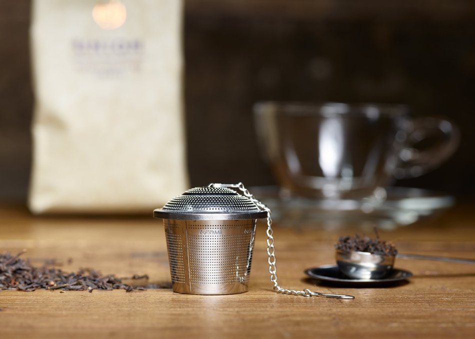 Zo&euml;&Mii Premium Loose Leaf Tea Infuser Set complete with Tea Scoop and Drip Trays. Stainless Steel Strainer and...
