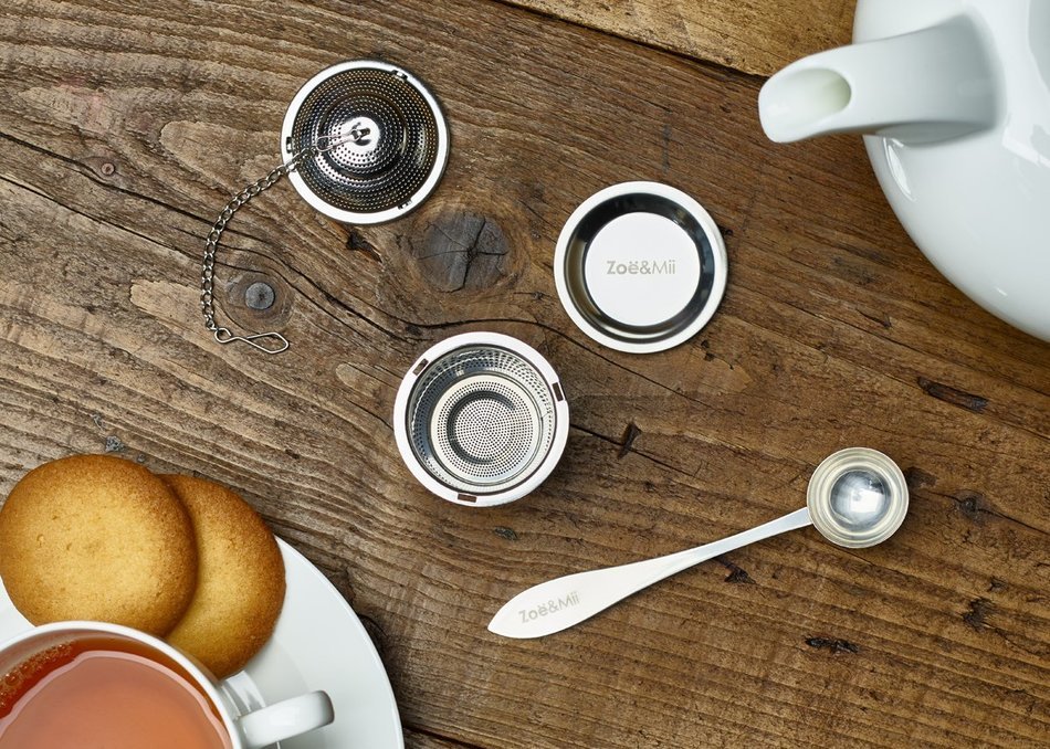 Zo&euml;&Mii Premium Loose Leaf Tea Infuser Set complete with Tea Scoop and Drip Trays. Stainless Steel Strainer and... N3