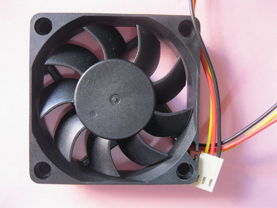 2 pcs Brushless DC Cooling Fan 12V 6015S 9 Blades 3 wire 60x60x15mm Sleeve-bearing Skywalking N2
