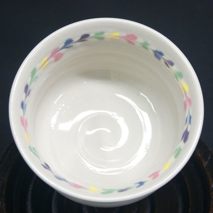 Kutani Yaki(ware) Japanese Yunomi Tea Cup Heart N2
