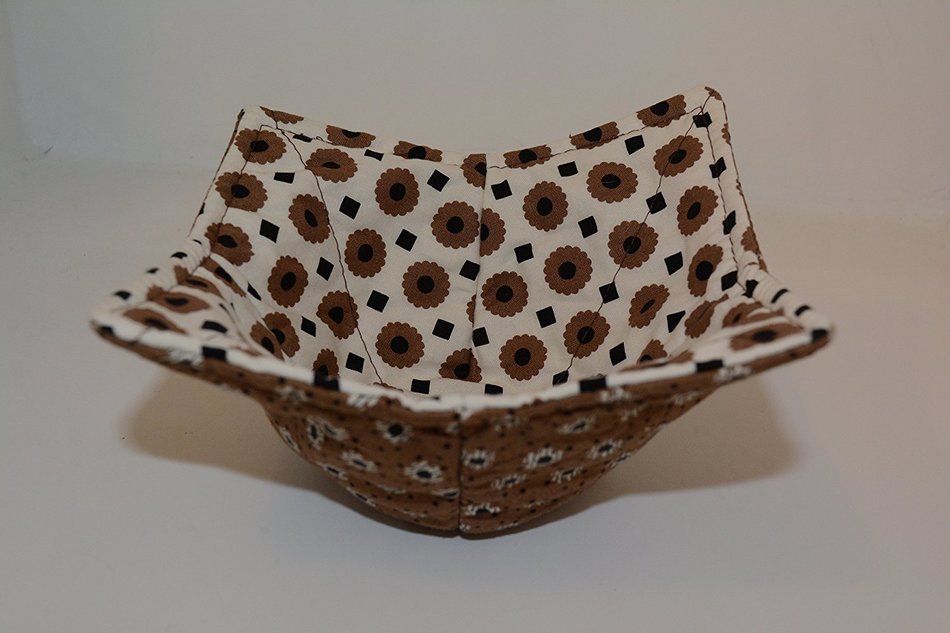 Microwave Bowl Cozies // Set of 3 // 1 Small Bowl Cozy // 1 Medium Bowl Cozy // 1 Dinner Plate Cozy // Funky Flowers