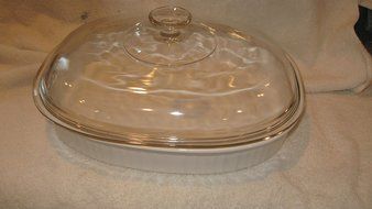 A RARE FRENCH WHITE F-4-B OVAL ROASTER