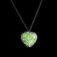 Fashion Magical Fairy Glow in the Dark Pendant Locket Heart Necklace Luminous