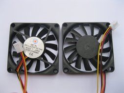 2 pcs Brushless DC Cooling Fan 5V 7010S 13 Blades 3 wire 70x70x10mm Sleeve-bearing Skywalking N4