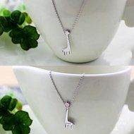 Cartoon Mini Fawn Bambi Giraffe Pendant Necklace Fashion Female Clavicle Chain N4