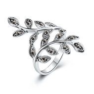 Women's Retro Punk Leaf Shape Rhinestone Decor Ring Party Jewelry Charms Sanwood (8) N3