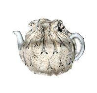 Teapot Cozy, tea warmer with the Eiffel Tower on Cream for a 5-8 cup teapot #322 N3