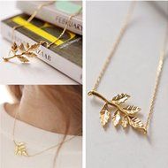 Fashion Simple Gold Leaves Charm Chain Pendant Celebrity Necklace xmas Gift N2