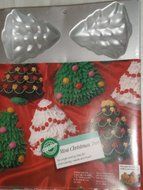 Mini Christmas Tree Cake Muffin Pan 6 Molds 1.5 Deep