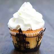Cupcake Wrappers Haunted House x50pcs. 3 Halloween wraps to choose in shimmering black (Scary Houses) N3
