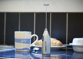 aerolatte Original Electric Hand Held Milk Frother, Satin N2