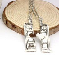 2Pcs Doctor Who Tardis Police Box Pendant Heart Couples Sweetheart Necklace