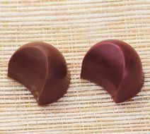 Chocolate Mold Wedge 30x23mm x 18mm High, 24 Cavities