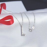 Cartoon Mini Fawn Bambi Giraffe Pendant Necklace Fashion Female Clavicle Chain N8