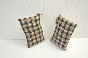 Primitive feed sacks pillow tucks bowl filler