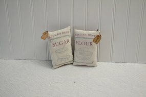 Primitive feed sacks pillow tucks bowl filler N2