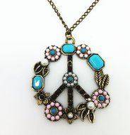 QTMY Fashion Antiwar Peace Sign Long statement Choker Necklace Jewelry Collar with Pendant chain for Women N5