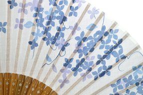 TANG DYNASTY(TM) White Japanese Signature Cotton Cherry Hand Fan Handheld Fan Jhf-167 N2