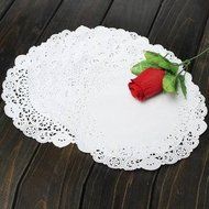 UR Bakeware 100Pcs 5.5 Inch Round Lace Paper Cake Dessert Doilies Placemat