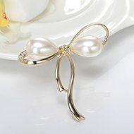 OCTCHOCO Bow Brooches Imitation Pearl Simple Bowknot Clip Pin for Women Dress Shawl (Gold) N2