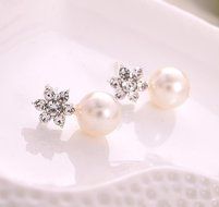 1 Pair Fashion Women Elegant Crystal Rhinestone Pearl Ear Stud Earrings Jewelry