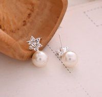 1 Pair Fashion Women Elegant Crystal Rhinestone Pearl Ear Stud Earrings Jewelry N3