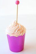 Simply Baked Petite Paper Baking Cup, Metallic Gold, 20-Pack, Entertain with Ease and Style, Serve Cupcakes, Ice... N3